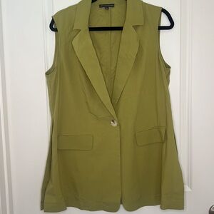 NWOT Lime green sleeveless blazer with slit side